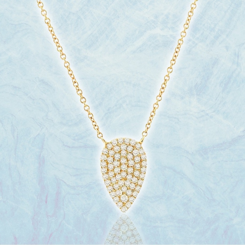 NEW Meghan Markle Inspired Yellow Gold-Filled Inverted Teardrop Pendant Necklace